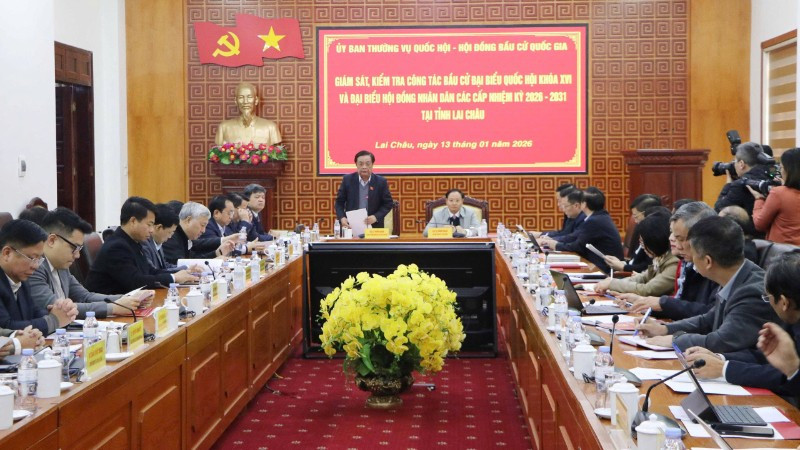 Đoàn công tác của Ủy ban Thường vụ Quốc hội, Hội đồng bầu cử quốc gia làm việc với tỉnh Lai Châu.