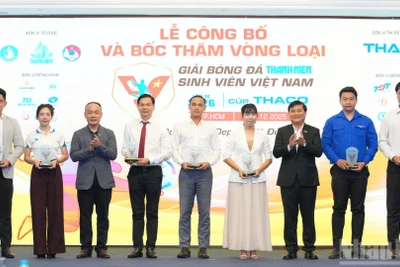 Báo Thanh Niên phối hợp với Liên đoàn Bóng đá Việt Nam tổ chức lễ công bố và bốc thăm xếp lịch thi đấu vòng loại Giải bóng đá Thanh Niên Sinh viên Việt Nam Cúp THACO năm 2026.