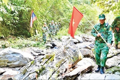 Tuần tra song phương biên giới cấp tỉnh Nghệ An (Việt Nam)-Xiêng Khoảng (Lào).