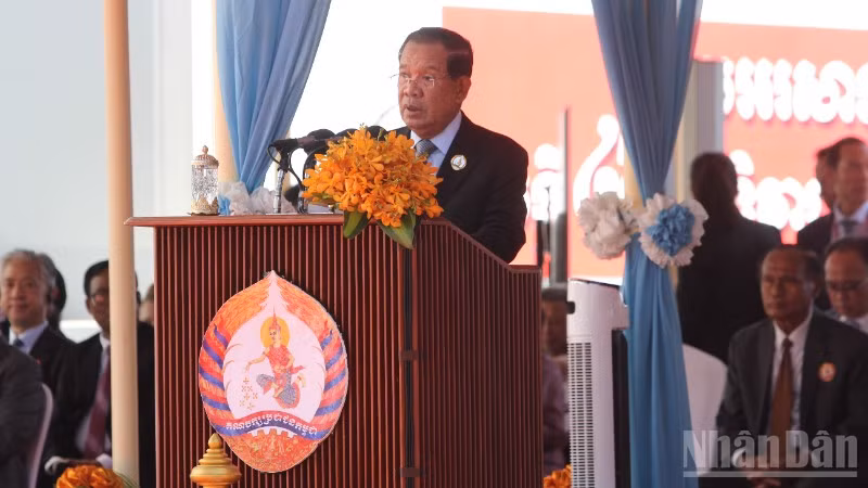 Chủ tịch CPP Hun Sen phát biểu ý kiến tại lễ kỷ niệm.