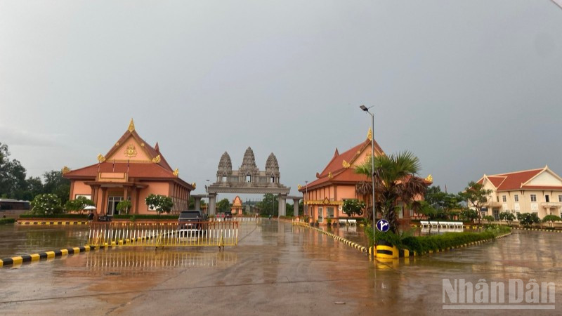 Cửa khẩu quốc tế Meun Chey (Prey Veng). ndo_br_ds-prey-veng-4-5514.jpg