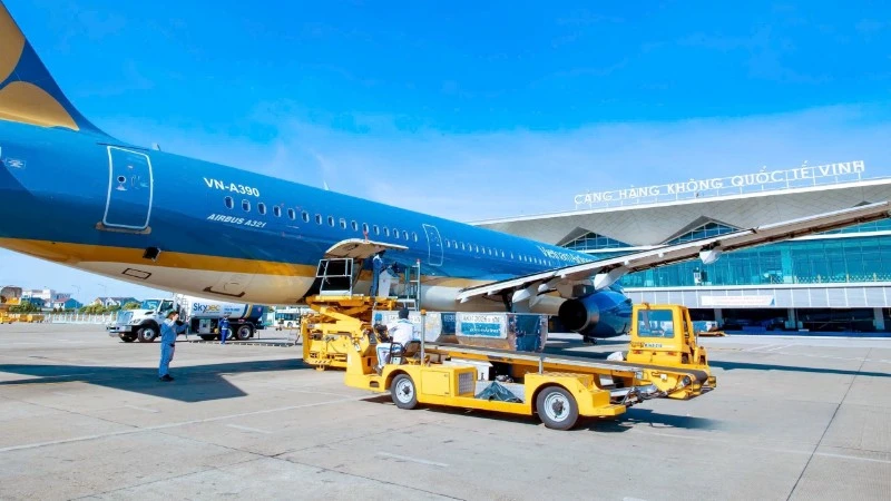 Dự án kéo dài đường băng sân bay Vinh: Đẩy nhanh tiến độ, giải quyết dứt điểm vướng mắc