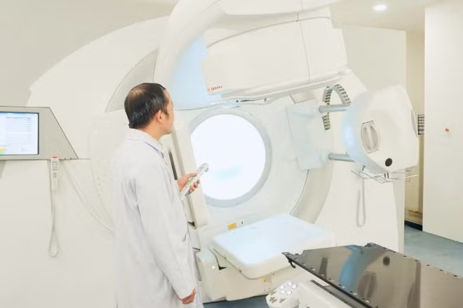 Bệnh viện Bạch Mai vừa đưa vào vận hành hệ thống thiết bị y tế hiện đại phục vụ công tác khám, điều trị bệnh cho người dân. Ảnh: Thế Anh
