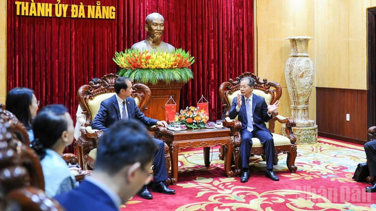 Bí thư Thành ủy Đà Nẵng Nguyễn Văn Quảng phát biểu tại buổi tiếp. ndo_br_z6757960073725-28a7ee4f9875b8f564090d2fe4b3da46-5634.jpg