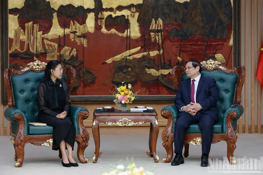 Thủ tướng Chính phủ Phạm Minh Chính tiếp Đại sứ Thái Lan tại Việt Nam Urawadee Sriphiromya. (Ảnh: Trần Hải)