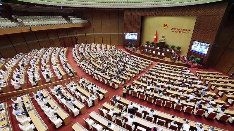 Quốc hội thảo luận thuế xăng dầu: Quyết sách kịp thời vì dân sinh và an ninh năng lượng