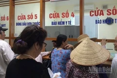 Bộ Y tế cho biết, việc quy định khám, chữa bệnh theo từng tuyến khác nhau giúp giảm quá tải ở tuyến trên. (Ảnh: ĐỖ THOA)