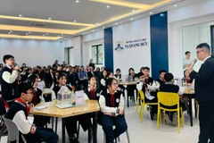 Mô hình “Giáo dục STEM, sở hữu trí tuệ và khởi nghiệp đổi mới sáng tạo” lần đầu tiên được đưa vào thực nghiệm trong lớp học phổ thông. (Ảnh: BÍCH LIÊN)