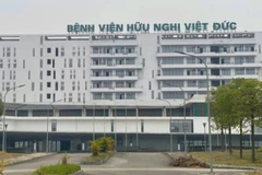 Phó Thủ tướng Chính phủ Lê Thành Long yêu cầu tập trung tối đa nguồn lực, đưa Bệnh viện Bạch Mai, Việt Đức cơ sở 2 vào sử dụng trước ngày 30/11.