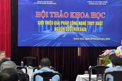 Ông Nguyễn Mạnh Hợp, Giám đốc Trung tâm Kỹ thuật tiêu chuẩn đo lường chất lượng và ứng dụng, chuyển giao khoa học công nghệ tỉnh Thanh Hóa phát biểu tại hội thảo.