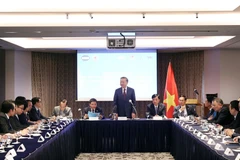 Tổng Bí thư Tô Lâm gặp mặt thành viên Mạng lưới Đổi mới sáng tạo Việt Nam và chuyên gia người Việt Nam tại Hàn Quốc. (Ảnh: TTXVN)
