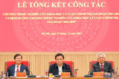 Các đồng chí chủ trì Lễ tổng kết. (Ảnh: THẾ ĐẠI)