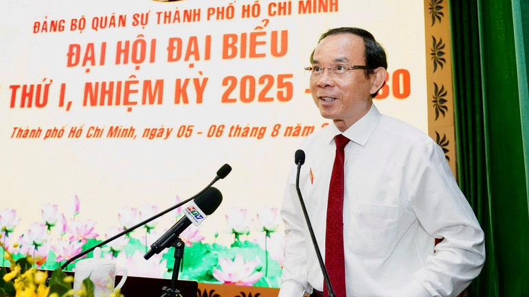 Bí thư Thành ủy Thành phố Hồ Chí Minh, Bí thư Đảng ủy quân sự Thành phố Nguyễn Văn Nên phát biểu chỉ đạo đại hội. img-1778.jpg