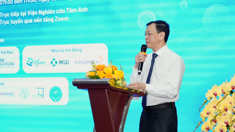 Thứ trưởng Y tế Nguyễn Tri Thức phát biểu khai mạc. img-1710.jpg