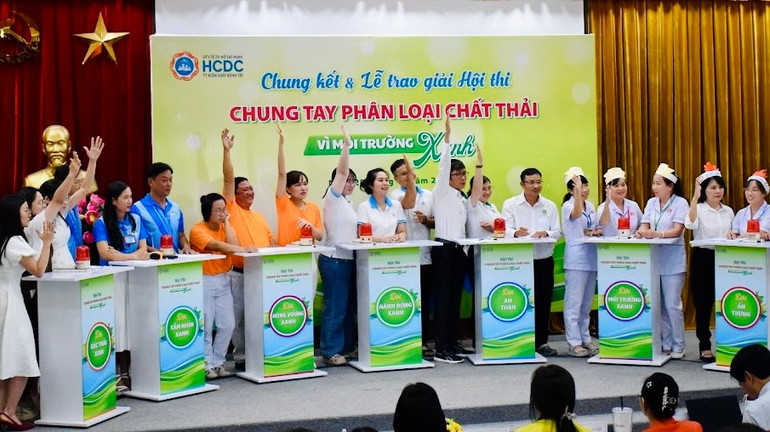 Các đội thi xử lý tình huống. img-3881.jpg