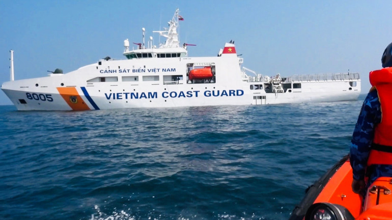 Tàu Cảnh sát biển 8005. tau-canh-sat-bien-8005-2.jpg