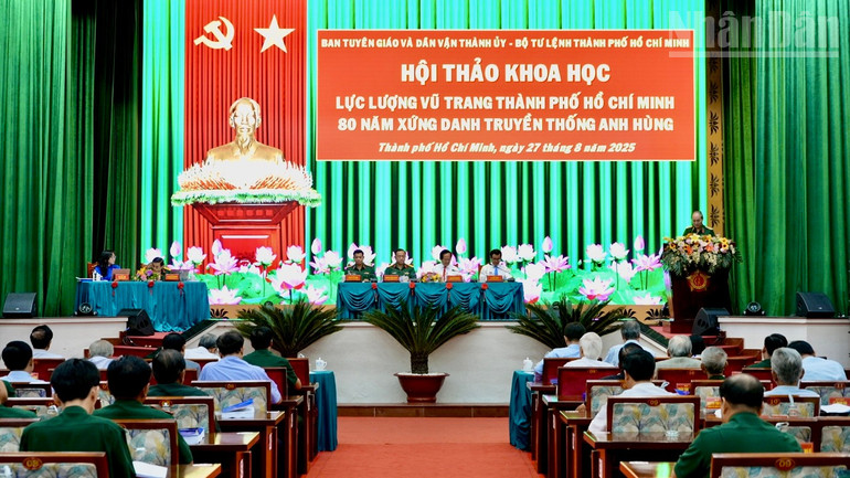 Nhiều tham luận khoa học được trình bày tại hội thảo. ndo_tr_anh-chup-man-hinh-2025-08-27-luc-140456.jpg
