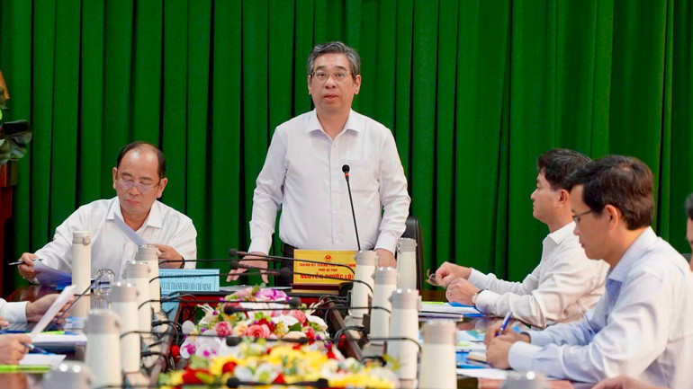 អនុលេខាគណៈកម្មាធិការបក្សទីក្រុង ប្រធានគណៈកម្មាធិការរណសិរ្សមាតុភូមិវៀតណាម ទីក្រុងហូជីមិញ លោក Nguyen Phuoc Loc បានមានប្រសាសន៍។ img-1422.jpg