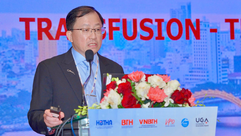 Tiến sĩ, Bác sĩ Phù Chí Dũng, Giám đốc Bệnh viện Truyền máu-Huyết học Thành phố Hồ Chí Minh. img-2910.jpg