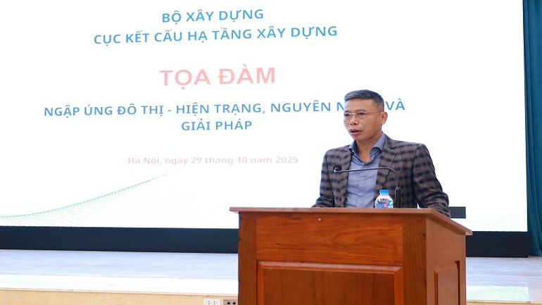 Cục trưởng Cục Kết cấu hạ tầng xây dựng (Bộ Xây dựng) Tạ Quang Vinh phát biểu tại tọa đàm (Ảnh: THANH HƯƠNG) anh-vinh.jpg