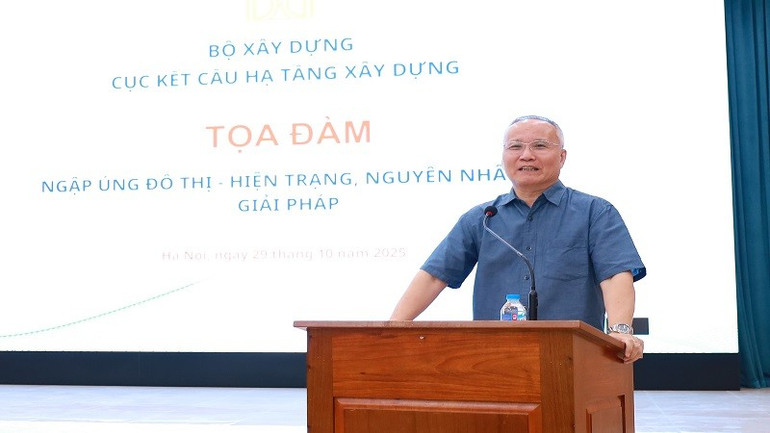 Ông Trần Quốc Khánh, Ủy viên Thường trực Hội đồng tư vấn chính sách của Thủ tướng chia sẻ tại tọa đàm (Ảnh: THANH HƯƠNG) anh-khanh.jpg