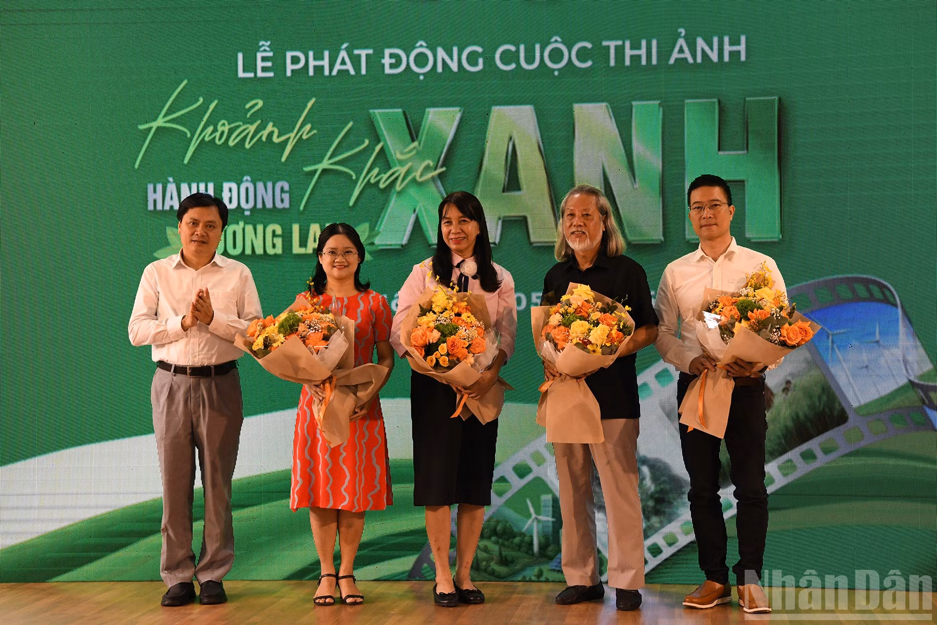 ndo_br_6-dai-dien-phat-dong-cuoc-thi-moi-truong.jpg