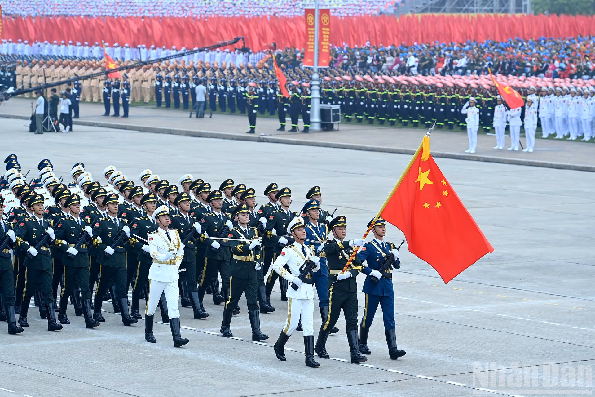 ndo_br_a9-bnd-0770.jpg