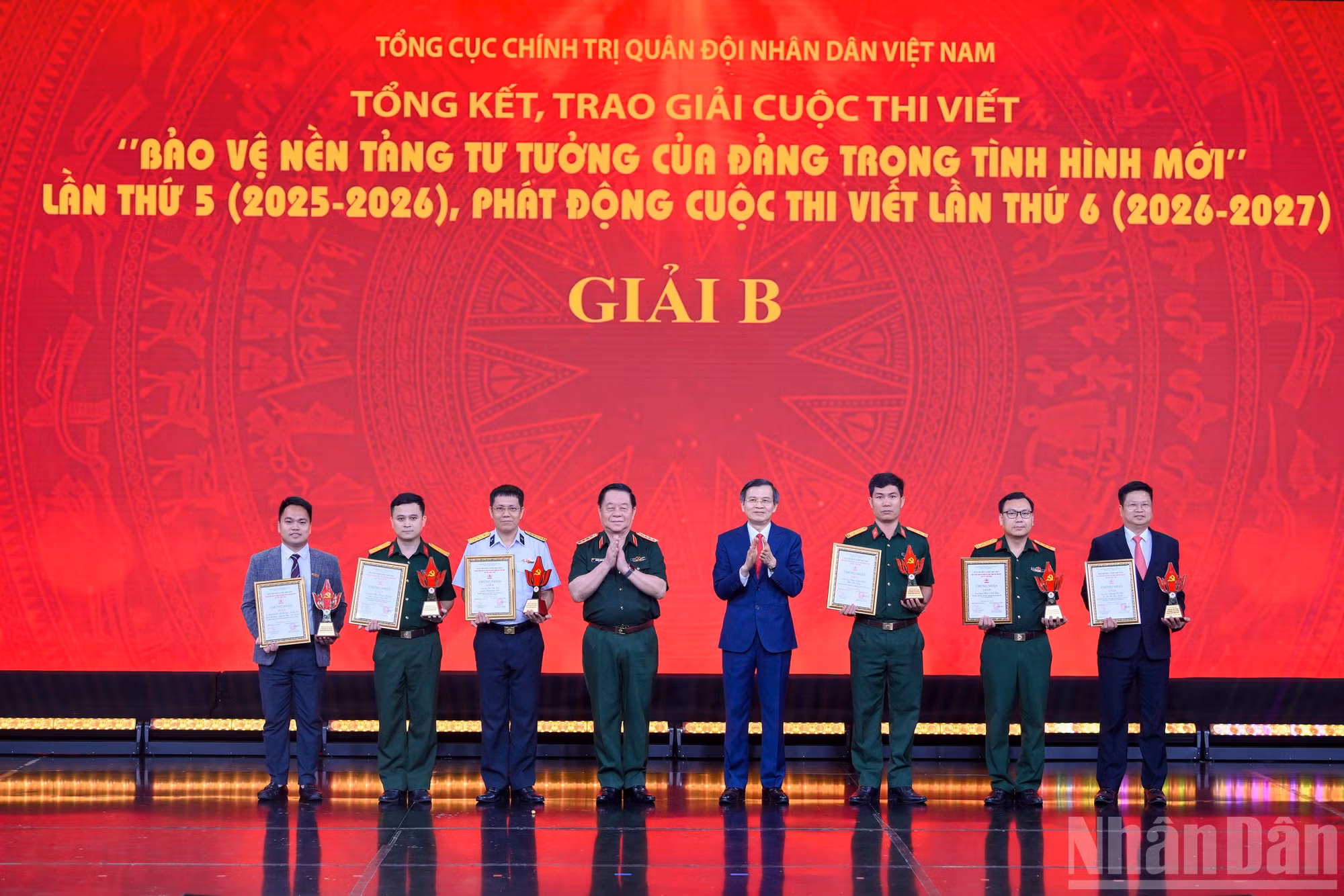 ndo_br_trao-giai-5.jpg
