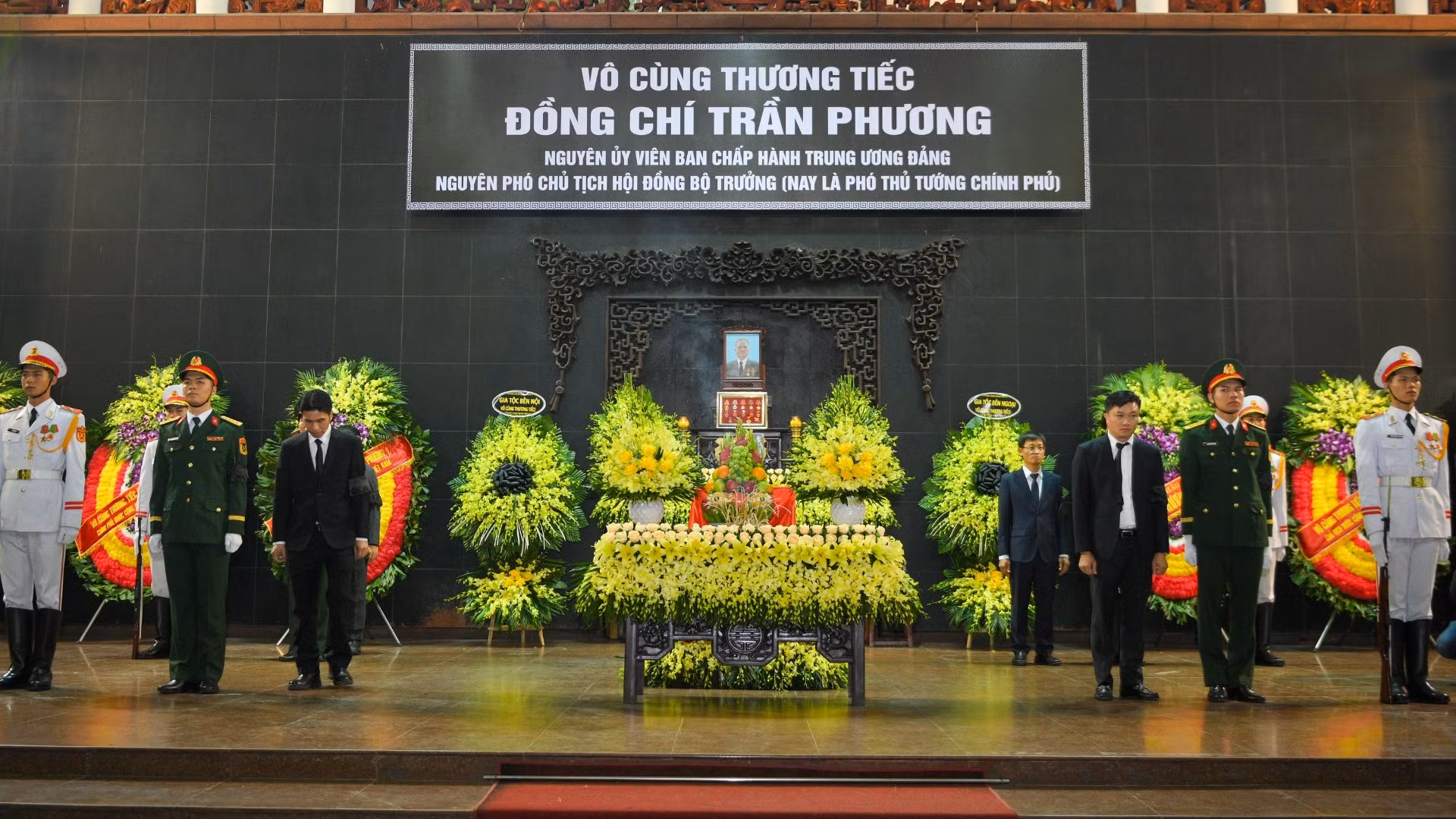 Lễ tang cấp Nhà nước nguyên Phó Chủ tịch Hội đồng Bộ trưởng Trần Phương.
