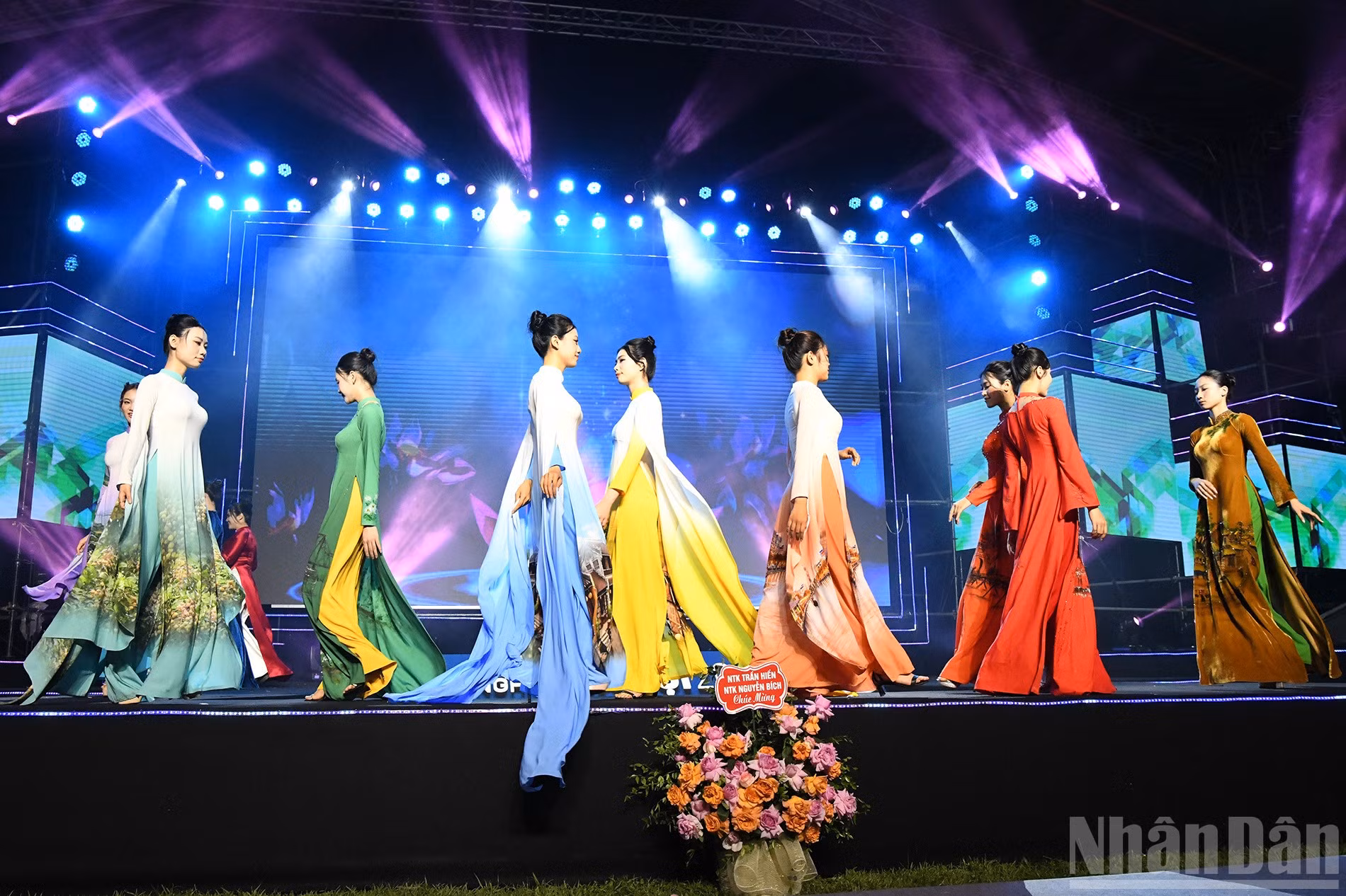 ndo_br_dai-dien-di-san-viet.jpg