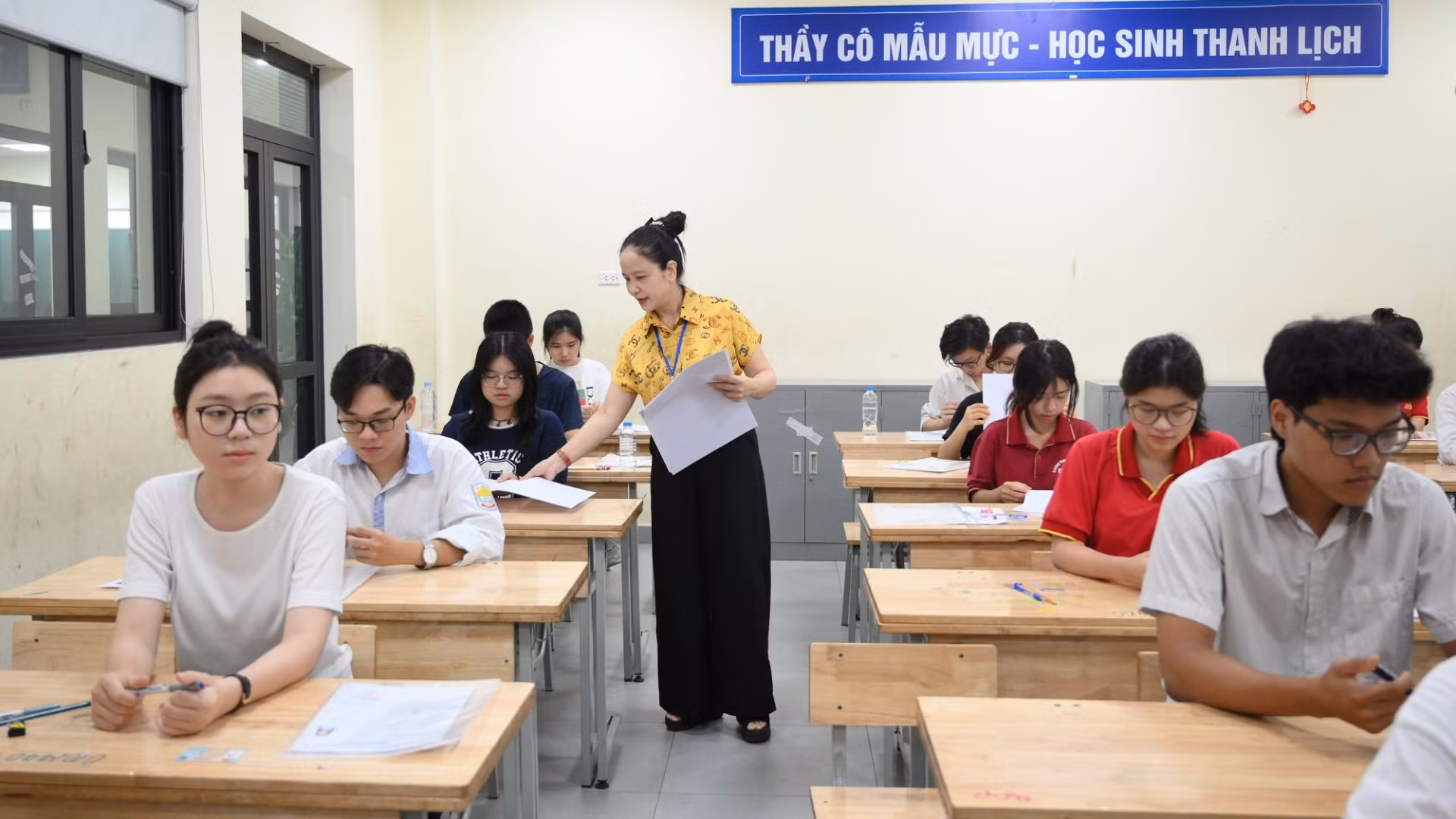 [Ảnh] Hơn 1,1 triệu thí sinh cả nước bước vào Kỳ thi tốt nghiệp THPT năm 2025
