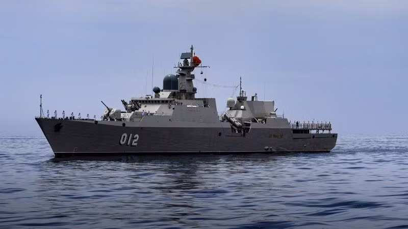 tau-ho-ve-ten-lua-lythaito.jpg