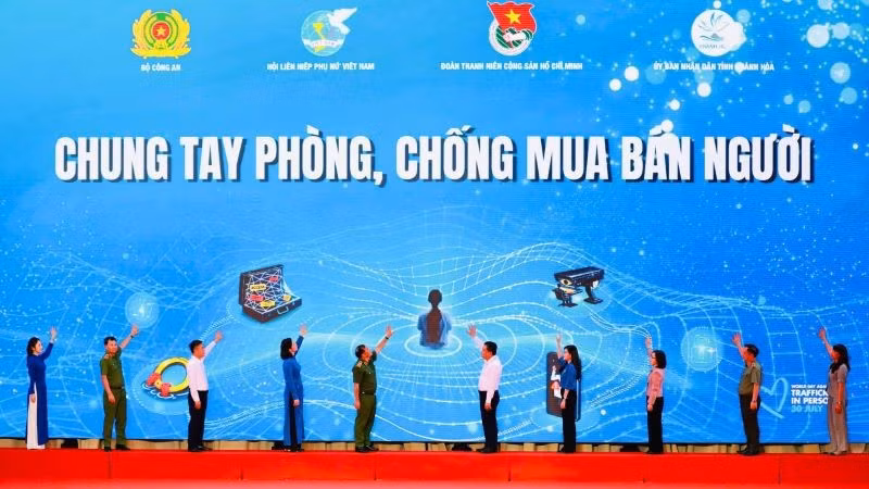 Nghi thức phát động "Chung tay phòng, chống mua bán người".