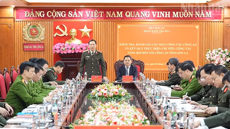 Đoàn kiểm tra số 03 kiểm tra, đánh giá các mặt công tác công an và kết quả thực hiện chỉ tiêu công tác năm 2025 tại Công an tỉnh Sơn La.