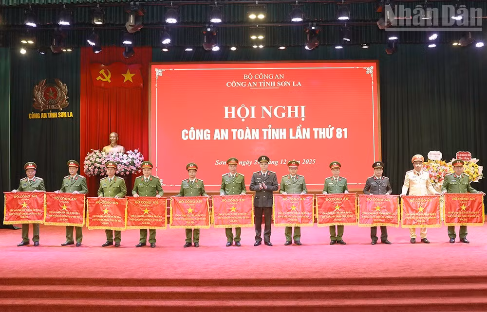 ndo_tr_10.jpg