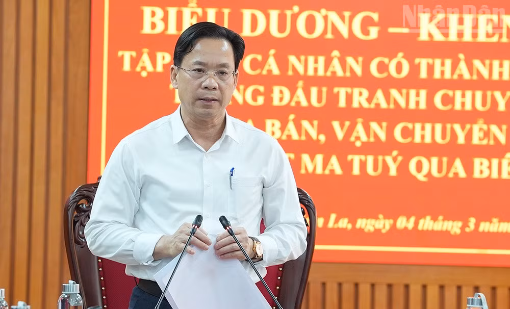 ndo_tr_2-6778.jpg