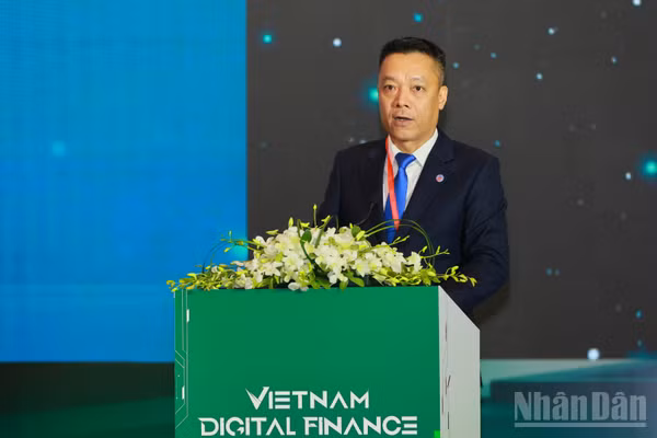 Ông Nguyễn Việt Hà, Cục trưởng Cục Công nghệ thông tin và Chuyển đổi số, Bộ Tài chính phát biểu tại Hội thảo-Triển lãm về tài chính số trong quản lý Ngân sách Nhà nước năm 2026 – Vietnam Digital Finance 2026 (VDF-2026). (Ảnh: PV)