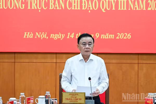 Thường trực Ban Bí thư Trần Cẩm Tú, Trưởng Ban Chỉ đạo 35 Trung ương phát biểu chỉ đạo tại cuộc họp. (Ảnh: DUY LINH)