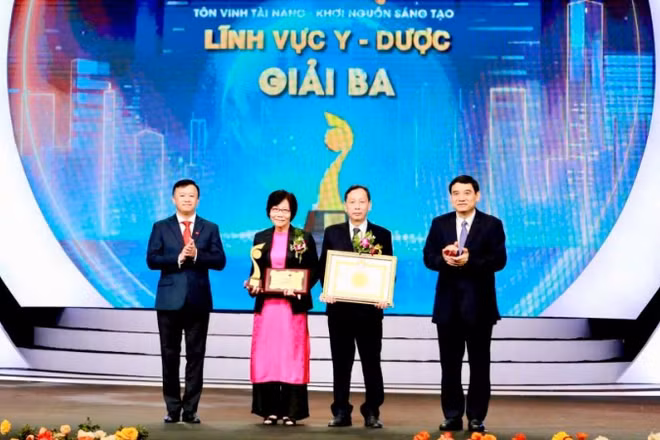 Bệnh viện Chợ Rẫy đạt giải Ba hạng mục y dược.