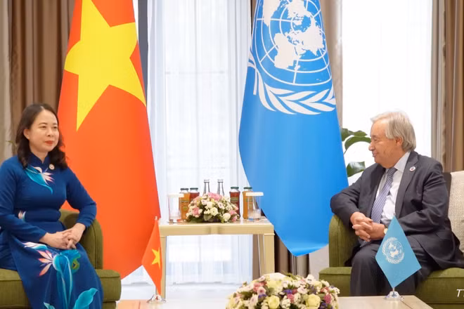 Phó Chủ tịch nước Võ Thị Ánh Xuân gặp Tổng Thư ký Liên hợp quốc António Guterres. (Ảnh: TTXVN)