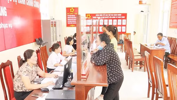 Đẩy mạnh chuyển đổi số và phát triển khoa học, công nghệ