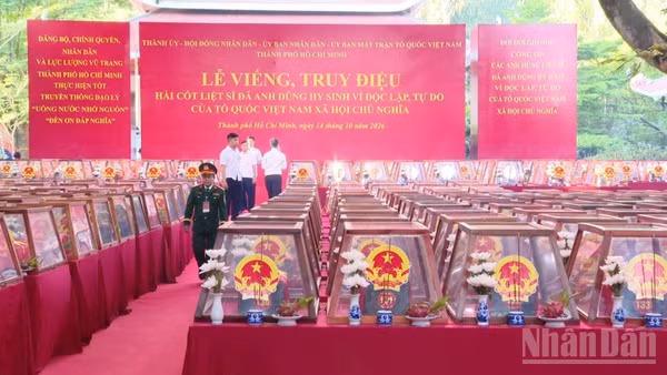 Thành phố Hồ Chí Minh nguyện làm quê hương thứ hai của các liệt sĩ.