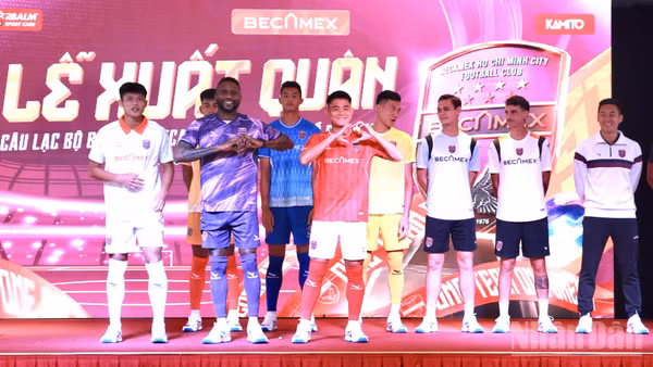 Becamex Thành phố Hồ Chí Minh quyết tâm thăng hạng V-League 1 ở mùa giải 2026-2027.
