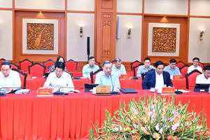 Bộ Chính trị làm việc với các Đảng ủy trực thuộc Trung ương về tổ chức Đại hội Đảng nhiệm kỳ 2025-2030. (Ảnh: ĐĂNG KHOA)