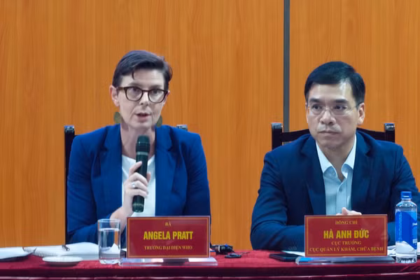 Tiến sĩ Angela Pratt, Trưởng đại diện Tổ chức Y tế thế giới (WHO) tại Việt Nam, đã đưa ra những khuyến nghị quan trọng liên quan đến việc hiến mô, tạng ở người chưa thành niên. (Ảnh: TUẤN DŨNG)