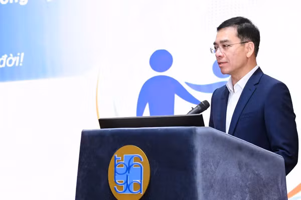 Tiến sĩ, bác sĩ Hà Anh Đức - Phó Chủ tịch Hội đồng Y khoa Quốc gia, Cục trưởng Cục Quản lý Khám, chữa bệnh, Bộ Y tế phát biểu. (Ảnh: Cục Quản lý Khám, chữa bệnh)