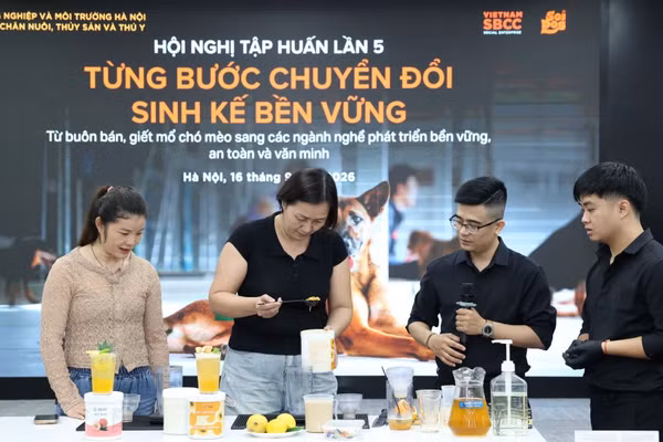 Hội nghị tập huấn chuyển đổi sinh kế bền vững lần thứ 5 dành cho các hộ kinh doanh thịt chó, mèo. (Ảnh: BTC cung cấp)