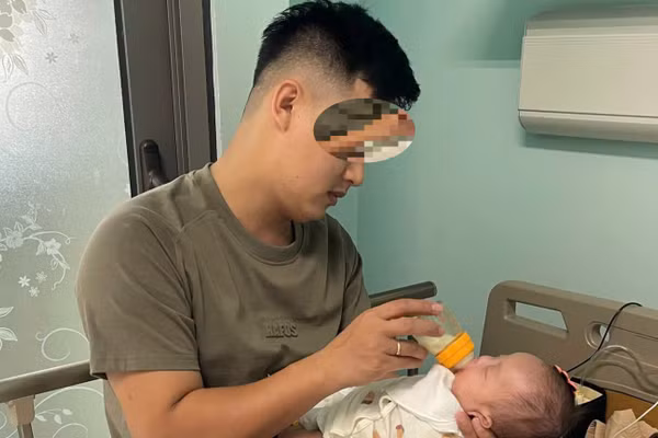 Em bé đã trải qua 72 ngày giành giật sự sống. (Ảnh: BVCC)