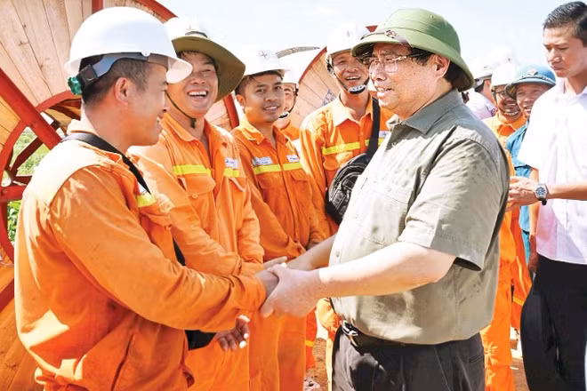 Trí tuệ, bản lĩnh, vượt sóng vươn ra biển lớn