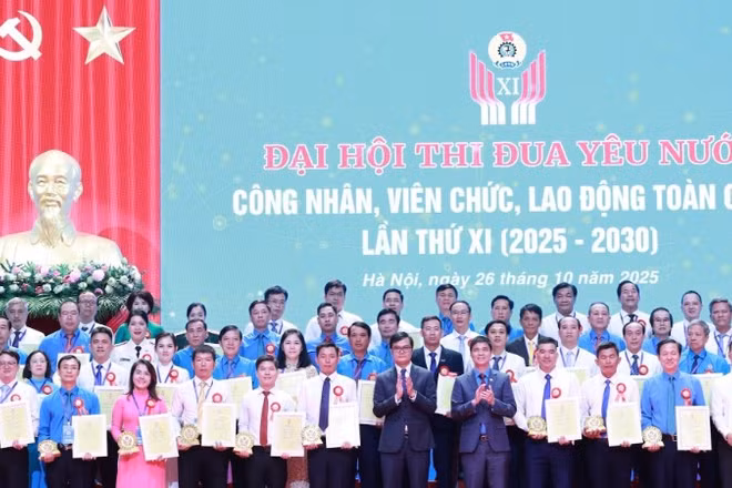 Tôn vinh tập thể, cá nhân điển hình tiên tiến phong trào thi đua công nhân, viên chức, lao động toàn quốc giai đoạn 2020-2025.